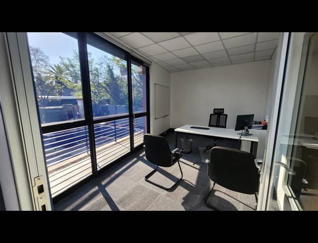 412M² OFFICE TO LET IN HOUGHTON ESTATE
